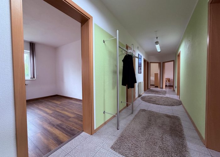Erdgeschosswohnung als ehemalige Büroräume in Herford-Elverdissen