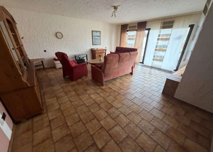 Zweifamilienhaus plus Baugrundstück in ruhiger Lage von Heepen