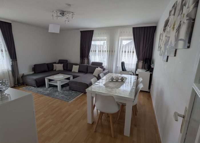 Etagenwohnung im Mehrfamilienhaus mit Aufzug in Bielefeld Mitte