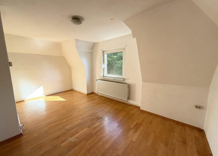 Dachgeschosswohnung in Uni-Nähe – direkt am Gellershagenpark!