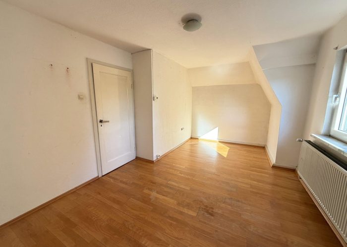 Dachgeschosswohnung in Uni-Nähe – direkt am Gellershagenpark!
