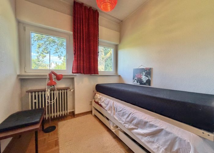 Einfamilienhaus mit Einliegerwohnung in ruhiger Lage von Bielefeld, Senne