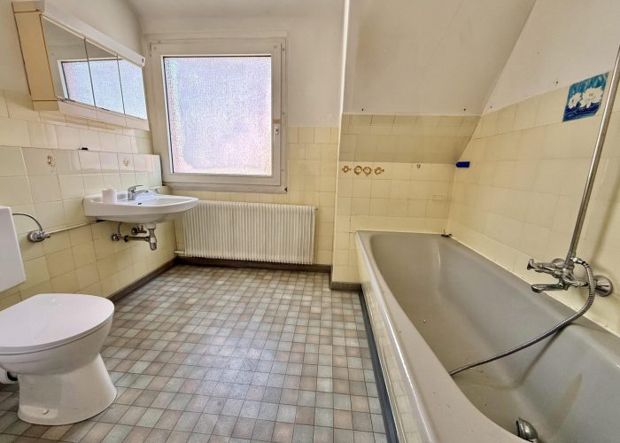 Solides Zweifamilienhaus in Gadderbaum