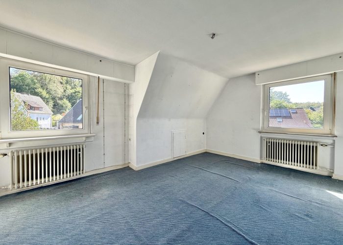 Solides Zweifamilienhaus in Gadderbaum