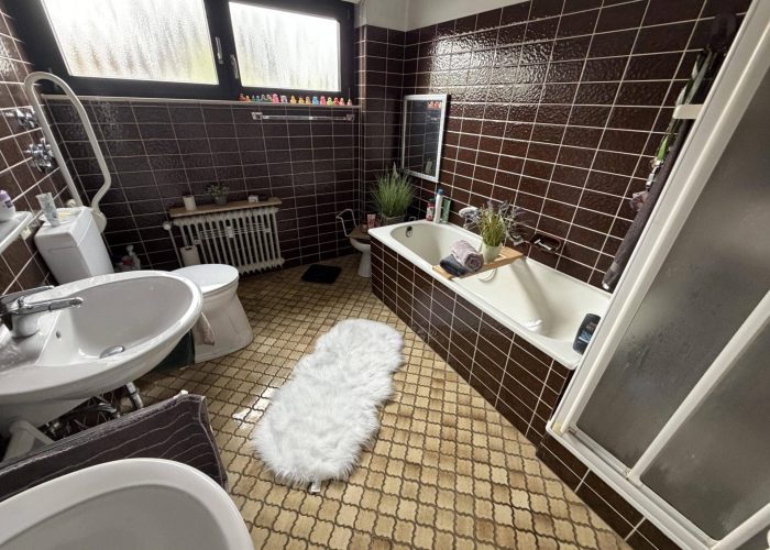Erdgeschosswohnung mit eigenem Garten in Brake