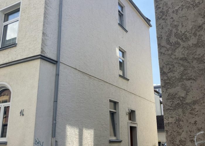 Vermietete Altbauwohnung in der östl. Innenstadt