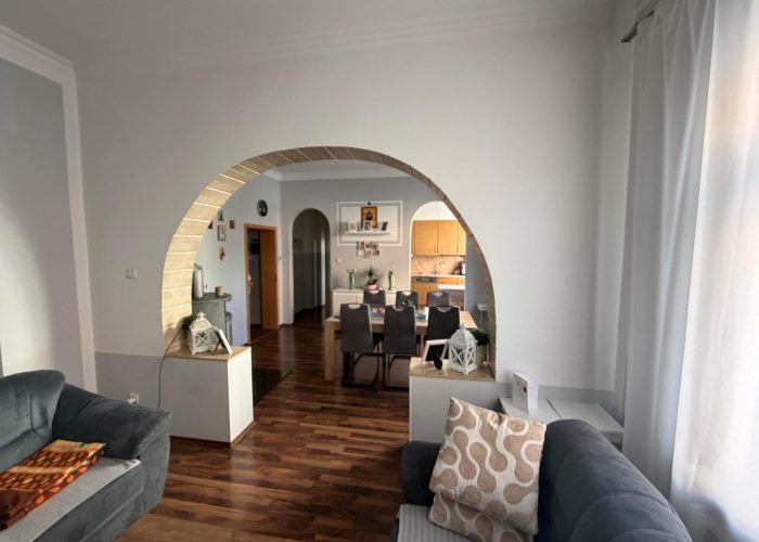 Vermietete Altbauwohnung in der östl. Innenstadt