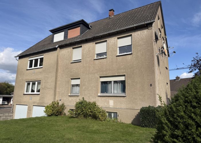 Vier Wohneinheiten auf großzügigem Grundstück – Mehrfamilienhaus in Heepen