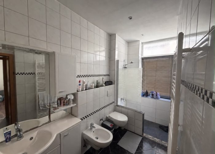 Vermietete Altbauwohnung in der östl. Innenstadt